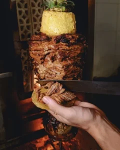 trompo de pastor en la taqueria los compas en playa del carmen