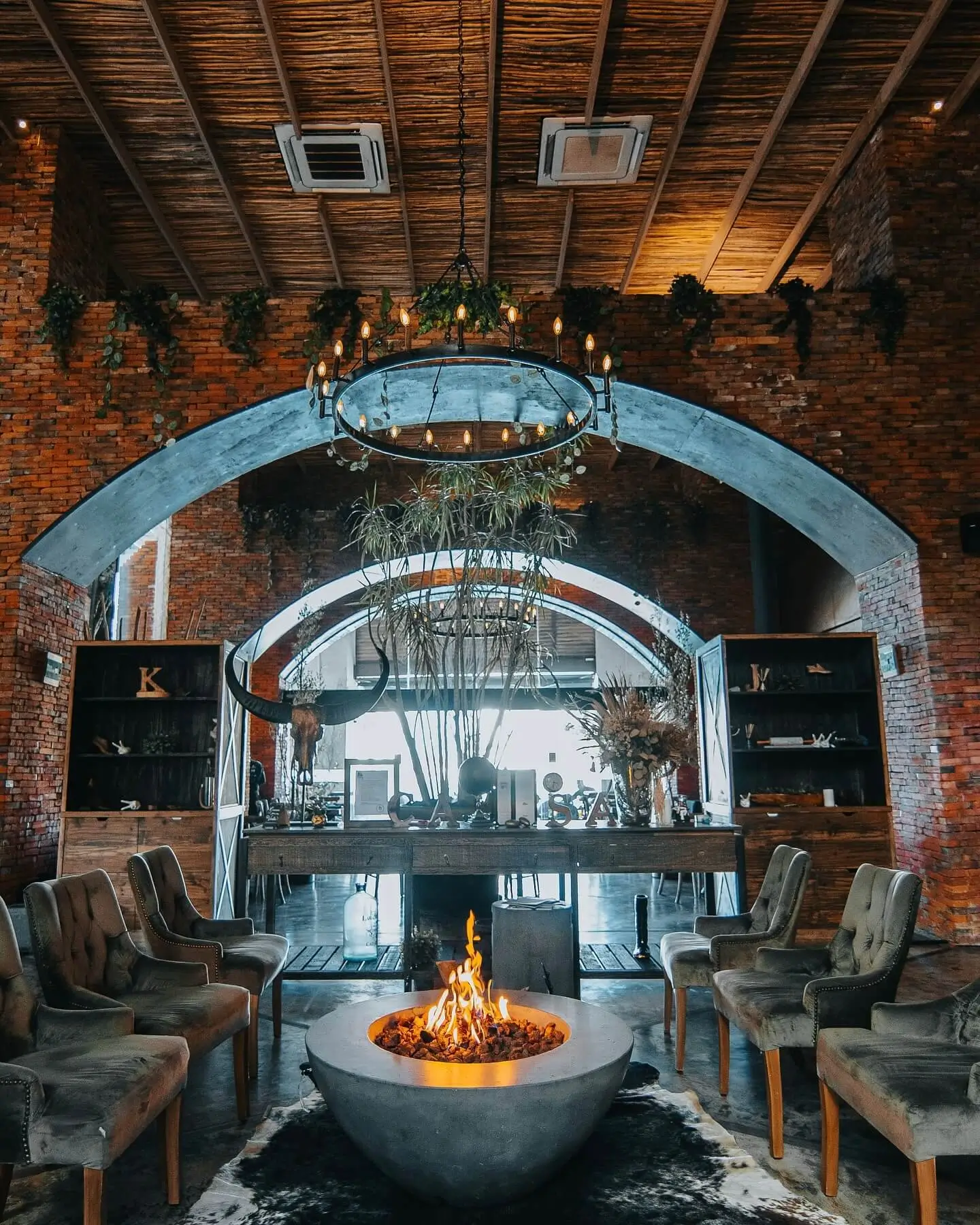 interior del restaurante montemar en puerto cancun