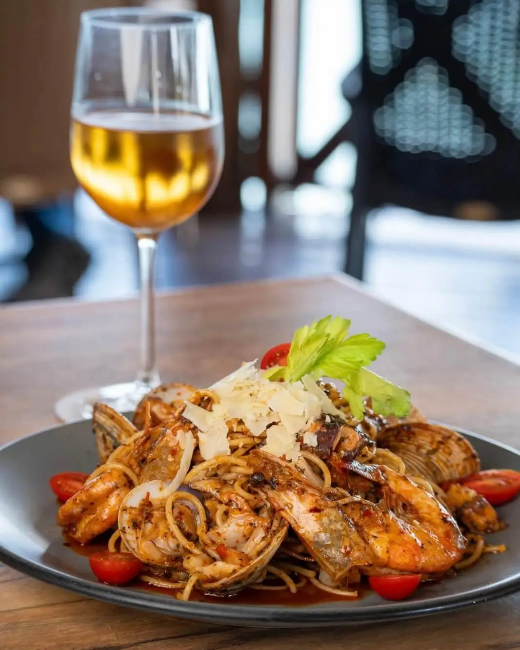 restaurante de mariscos en cancun mar-nella fish market puerto jaurez