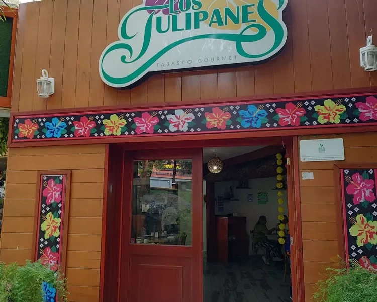 Los Tulipanes
