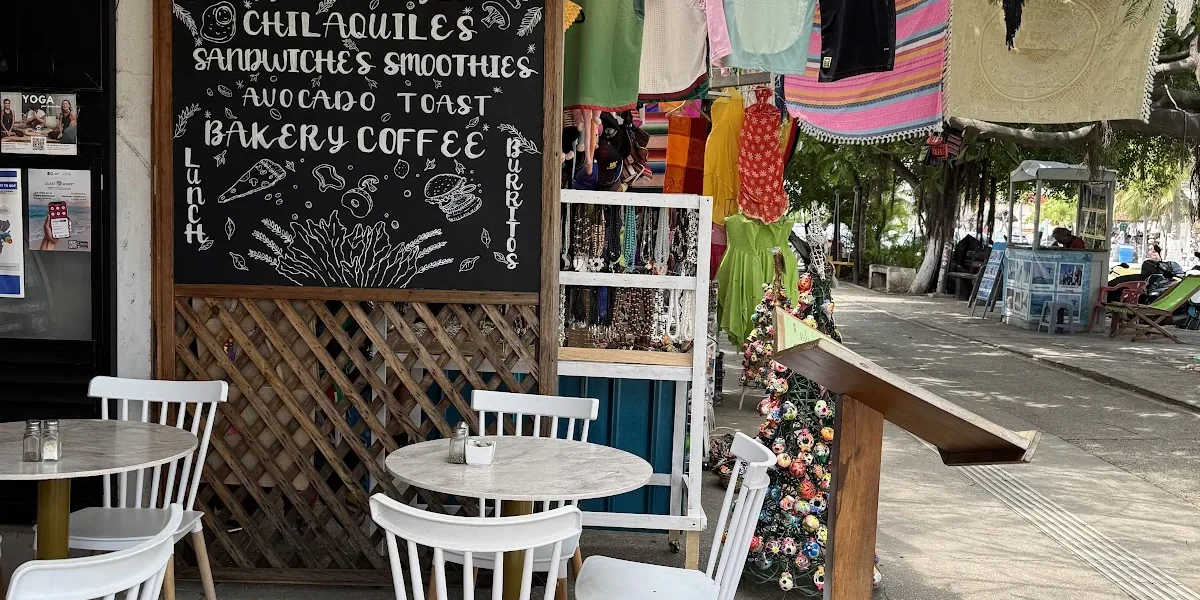 Rossina Cafe