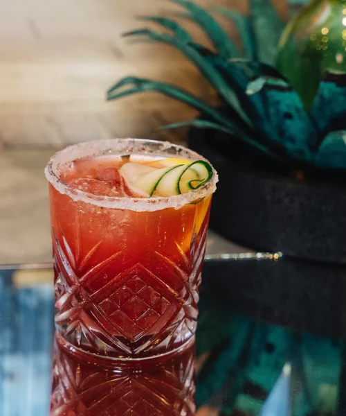 Bebida con tequila mexicano