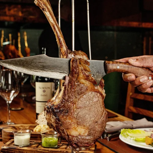 Buffet de carnes en el restaurante bovinos en cancún
