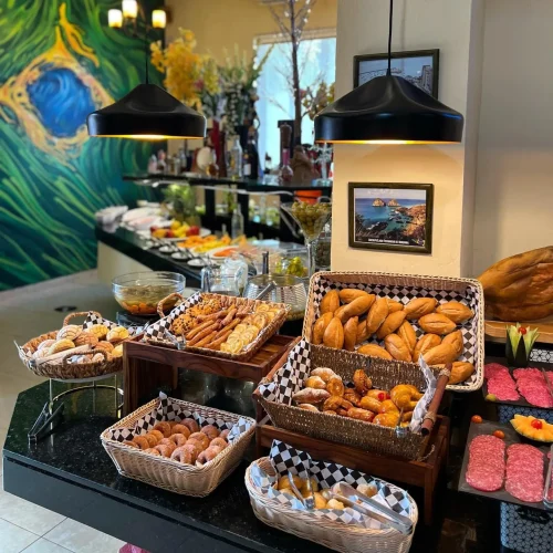 buffet de desayunos en el restaurante rancho da picana