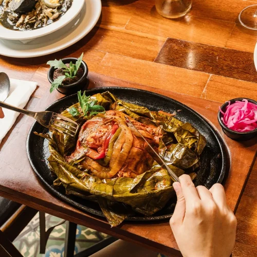 platillo tradicional de yucatan en mugy mérida