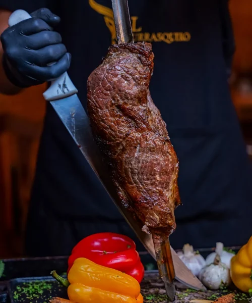 Espada con carne a las brasas en el churrasquero playa del carmen
