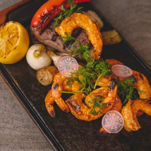 Fajitas de carne con camarones en el restaurante porfirios playa del carmen