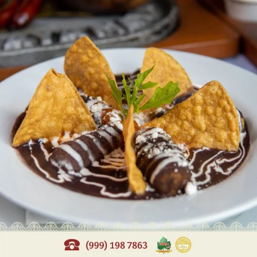 Joroches rellenos de longaniza en un restaurante de mid