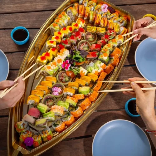 platillo para compartir de comida japonesa en merida en el restaurante sushi central