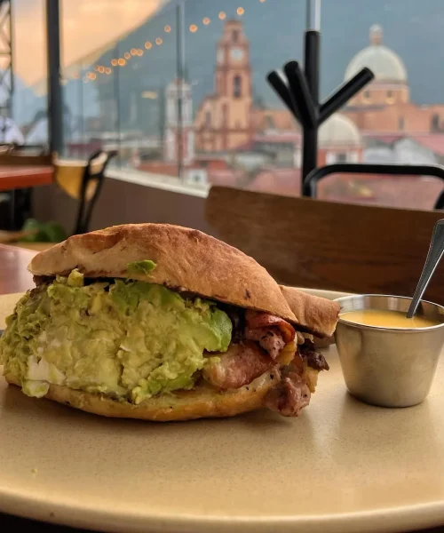 Torta deliciosa y barata en el restaurante la borda en orizaba veracruz